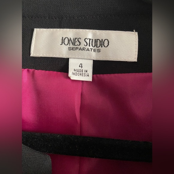 Jones Studio Dark Fuchsia Blazer Jacket - Picture 2 of 2